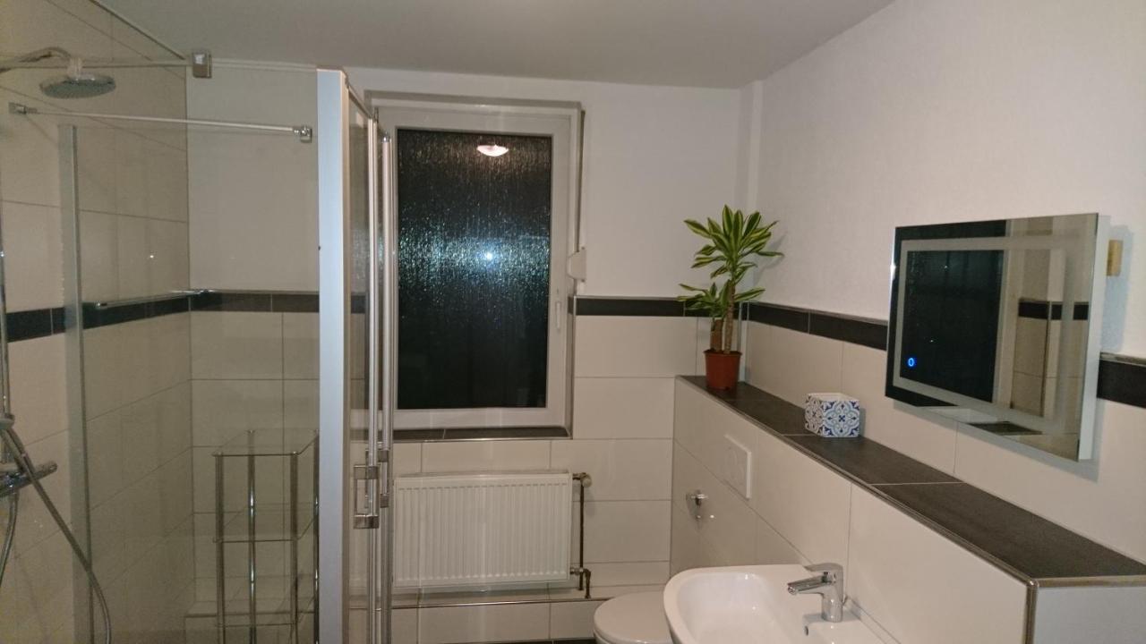 Ferienwohnung Weseraue Holzminden Buitenkant foto