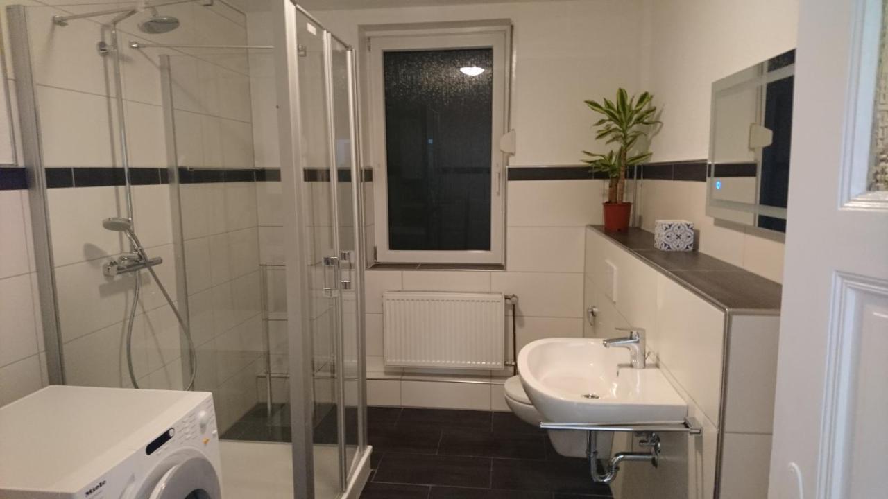 Ferienwohnung Weseraue Holzminden Buitenkant foto